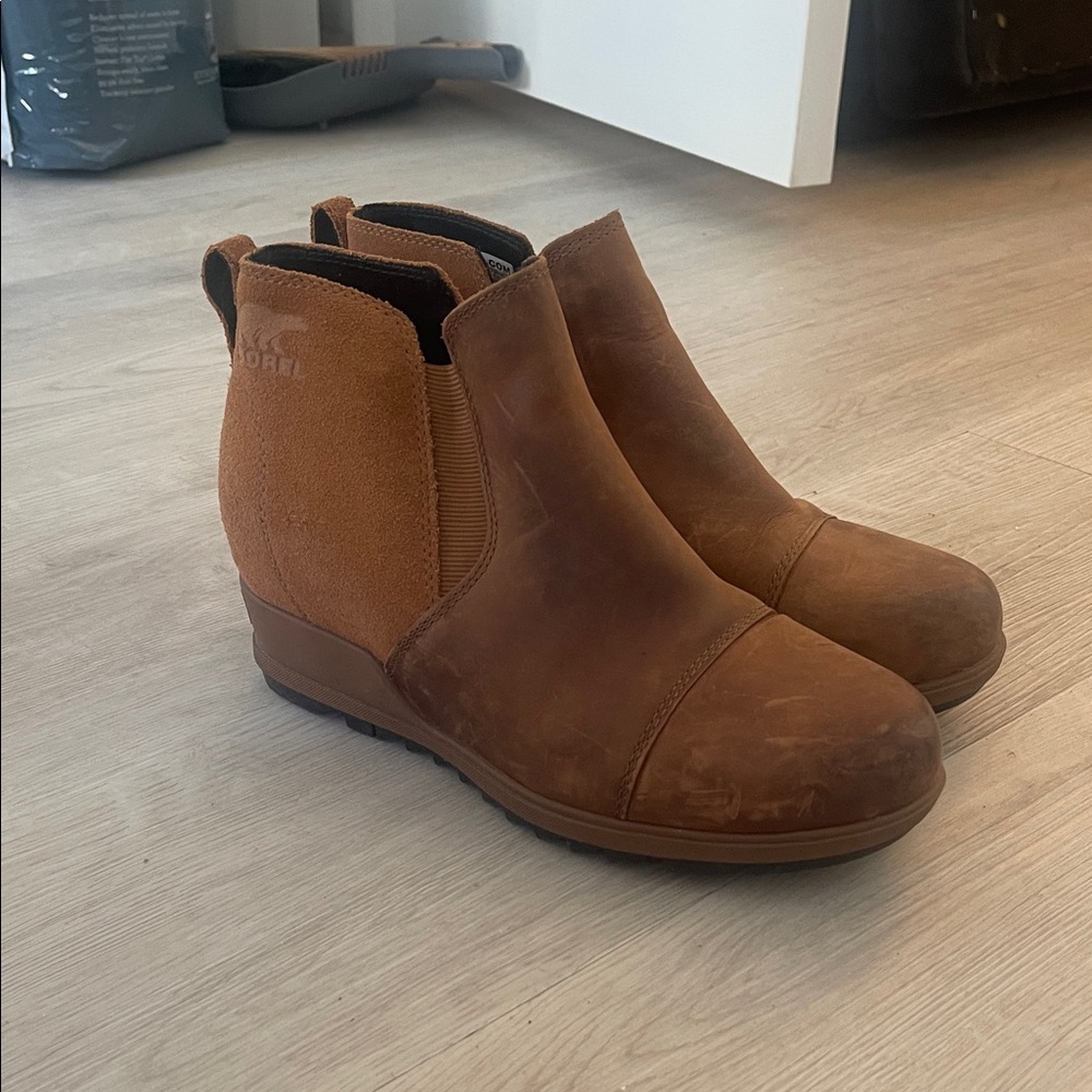 Sorel Women's Tan Wedge Boots